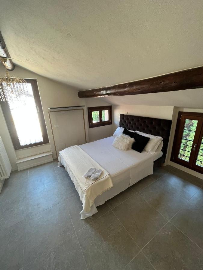 Prestige Sirmione Via Antiche Mura Екстериор снимка